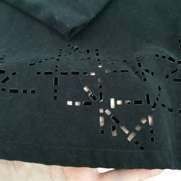 Elegant Black Skirt Set - Picture 4 of 9